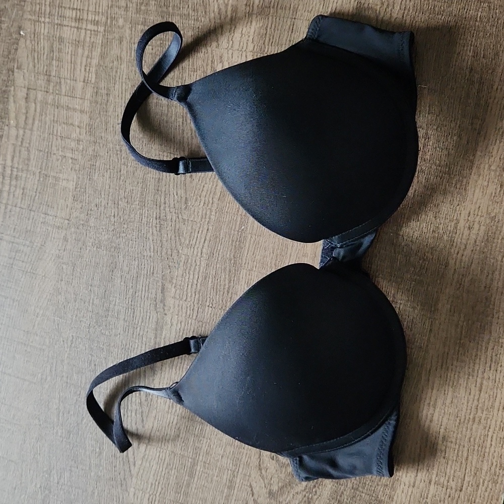 PINK Victoria's Secret Black Wear Everywhere Pushup Bra Size 34B